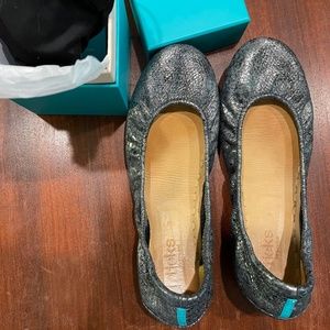 Tieks Drago leather ballet flats, size 9